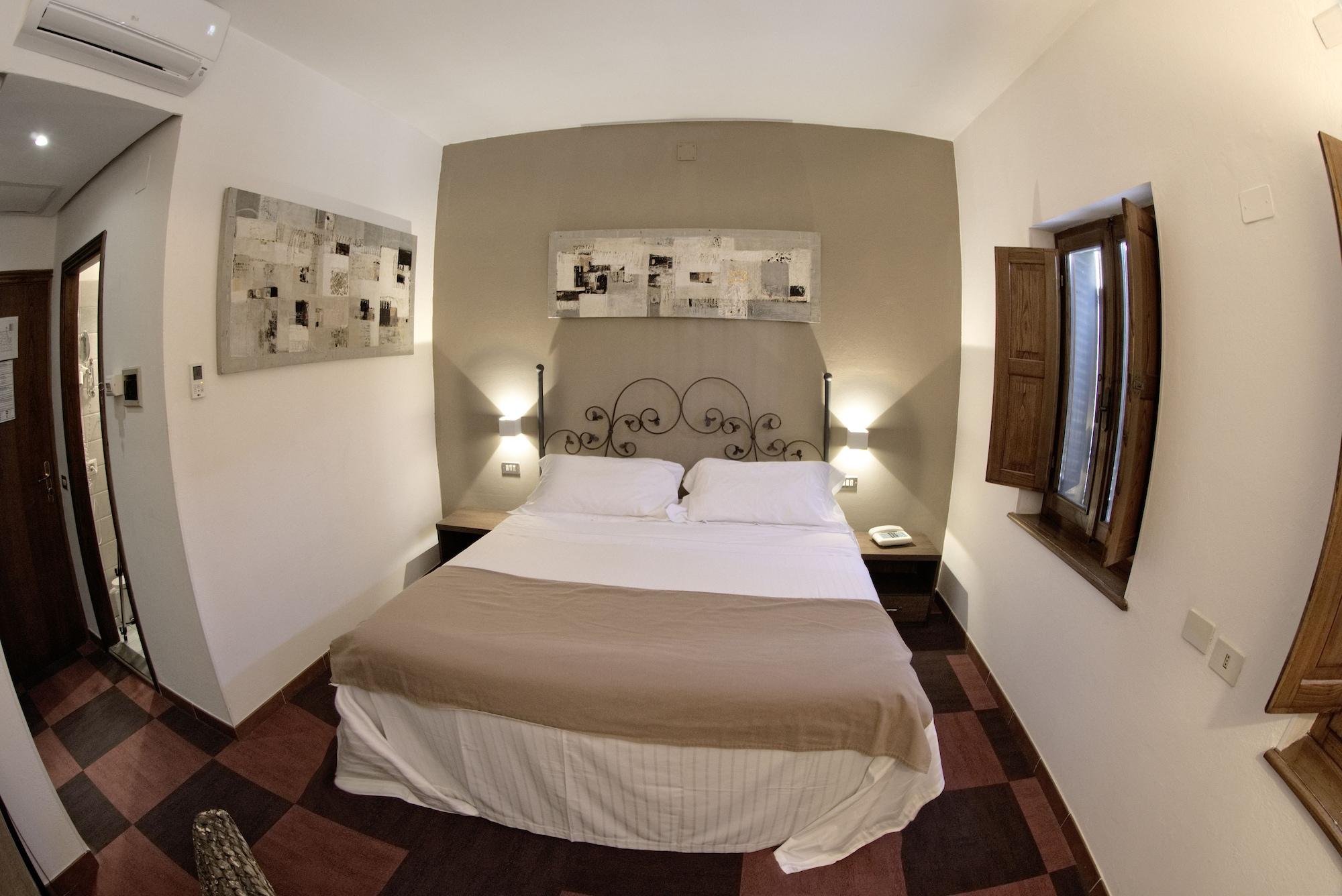 Del Chianti Hotel